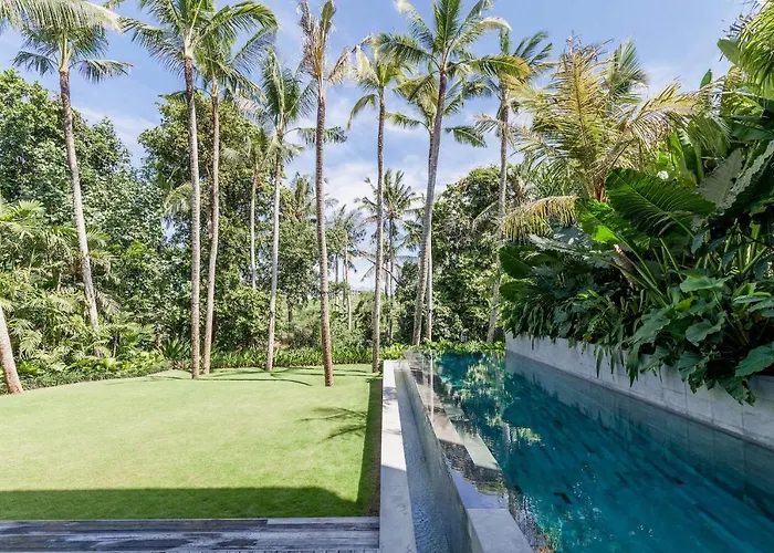 The Riverhouse Villa *