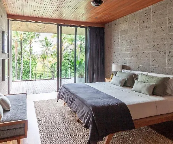The Riverhouse Villa